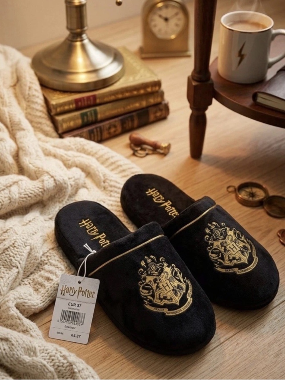 Harry Potter Women's Black Velvet Gryffindor Crest Slippers